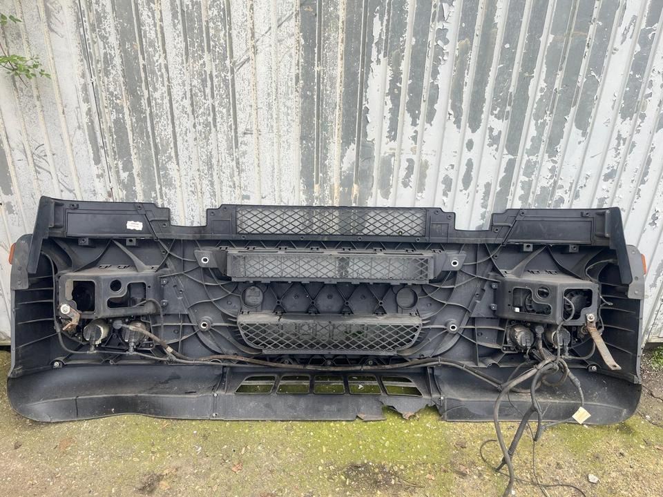 IVECO Stralis 450 Stoßstange - Bumper for Truck: picture 4 IVECO Stralis 450 Stoßstange - Bumper for Truck: picture 4