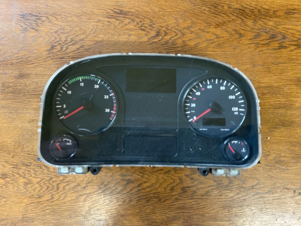 MAN Kombiinstrument Tacho 81272026170 - Dashboard for Truck: picture 1 MAN Kombiinstrument Tacho 81272026170 - Dashboard for Truck: picture 1