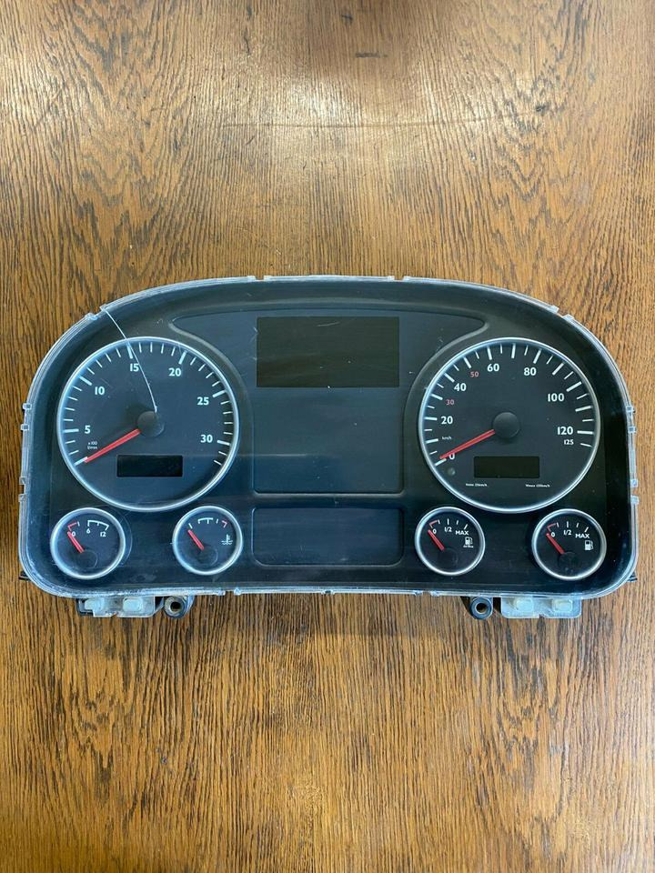 MAN Kombiinstrument Tacho 81272026220 - Tachograph for Truck: picture 1 MAN Kombiinstrument Tacho 81272026220 - Tachograph for Truck: picture 1