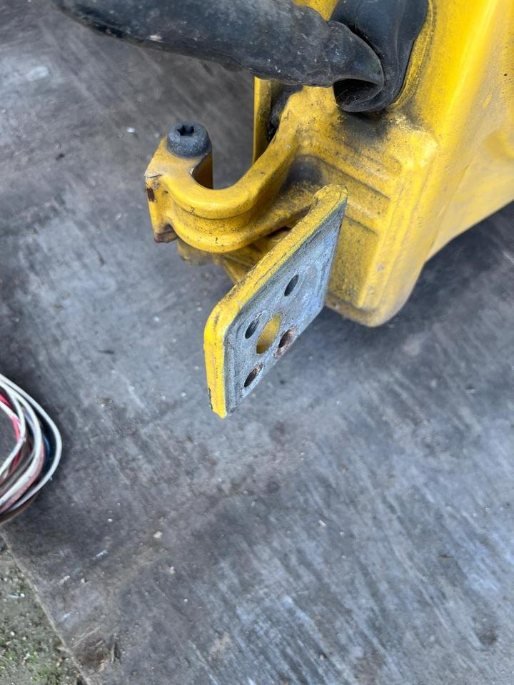 MAN TGL 12.240 Beifahrertür, Tür vorne rechts gelb RN001 - Door and parts for Truck: picture 5 MAN TGL 12.240 Beifahrertür, Tür vorne rechts gelb RN001 - Door and parts for Truck: picture 5