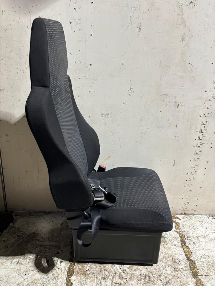 MAN TGL Beifahrersitz Euro 5/6 - Seat for Truck: picture 2 MAN TGL Beifahrersitz Euro 5/6 - Seat for Truck: picture 2