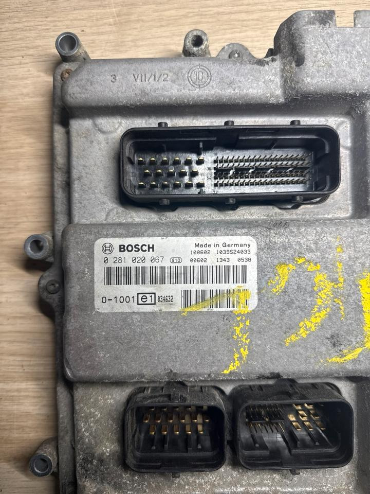 MAN TGL EU5 Motorsteuergerät 0281020067 - Electrical system for Truck: picture 3 MAN TGL EU5 Motorsteuergerät 0281020067 - Electrical system for Truck: picture 3
