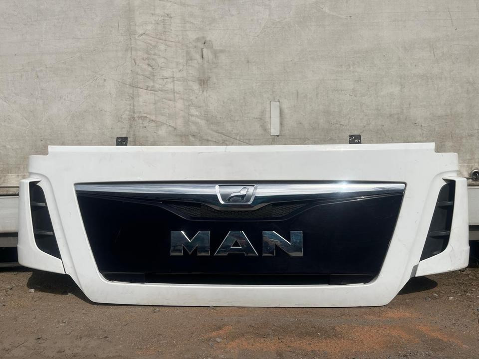 MAN TGX EU6 Motorhaube Kühlergrill 81.061110-6095 - Radiator for Truck: picture 1 MAN TGX EU6 Motorhaube Kühlergrill 81.061110-6095 - Radiator for Truck: picture 1