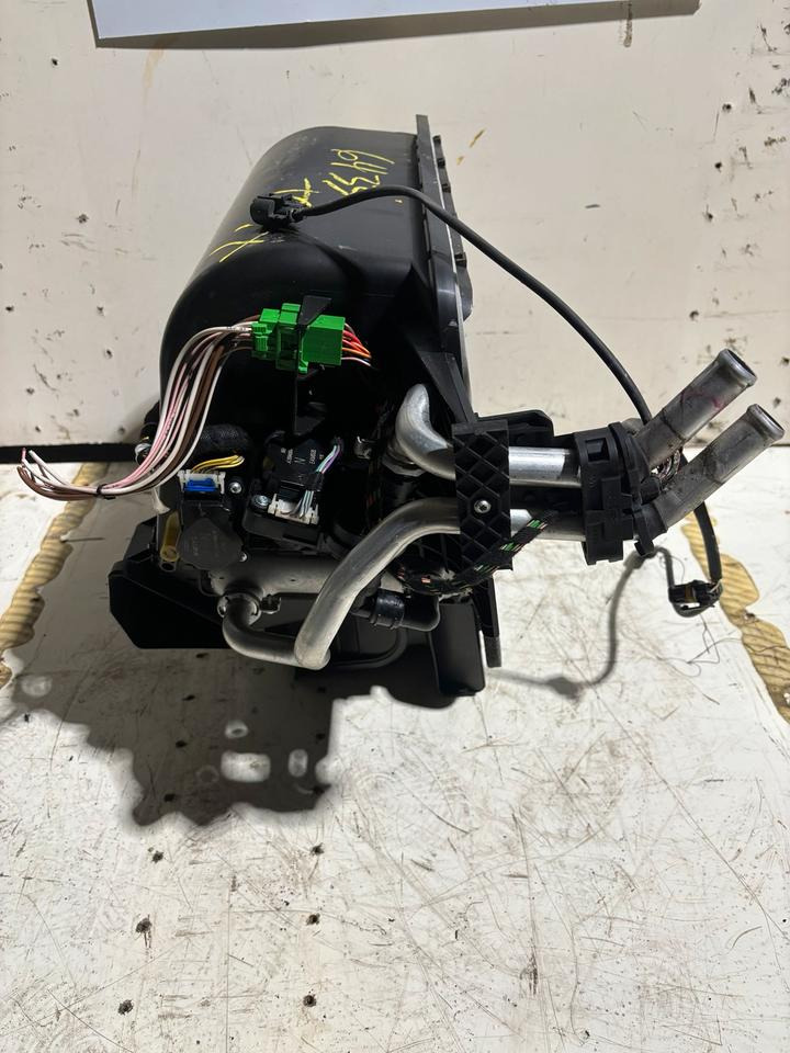 MAN TGX/TGS Innenraum Gebläse/Heizung 81.61900.6433 - Fan for Truck: picture 3 MAN TGX/TGS Innenraum Gebläse/Heizung 81.61900.6433 - Fan for Truck: picture 3