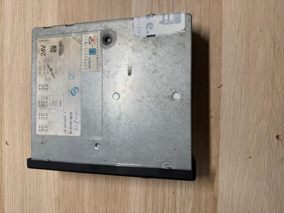 MAN Tachograph 81.27101-6570 - Tachograph: picture 3 MAN Tachograph 81.27101-6570 - Tachograph: picture 3
