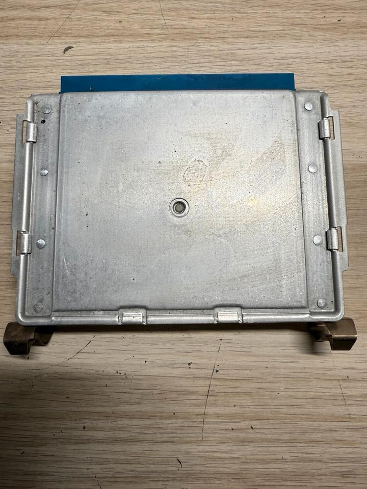 Mercedes Actros MP4 KNORR-BREMSE EBS Steuergerät A0014460036 - ECU: picture 4 Mercedes Actros MP4 KNORR-BREMSE EBS Steuergerät A0014460036 - ECU: picture 4