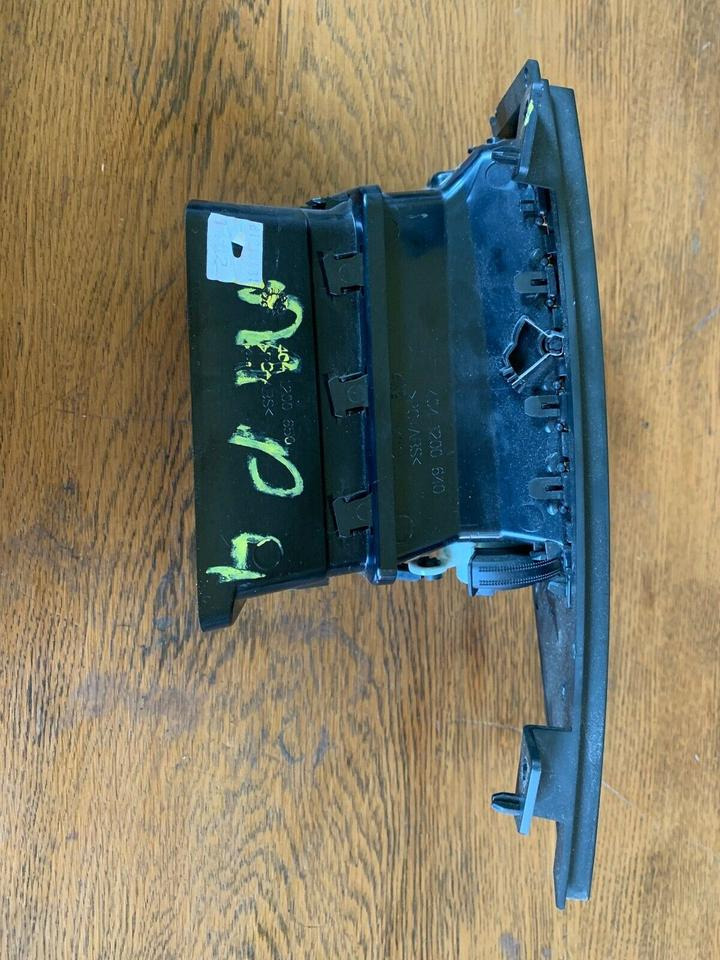 Mercedes Actros MP4 Luftduese A 360 830 05 54 - Cab and interior for Truck: picture 4 Mercedes Actros MP4 Luftduese A 360 830 05 54 - Cab and interior for Truck: picture 4
