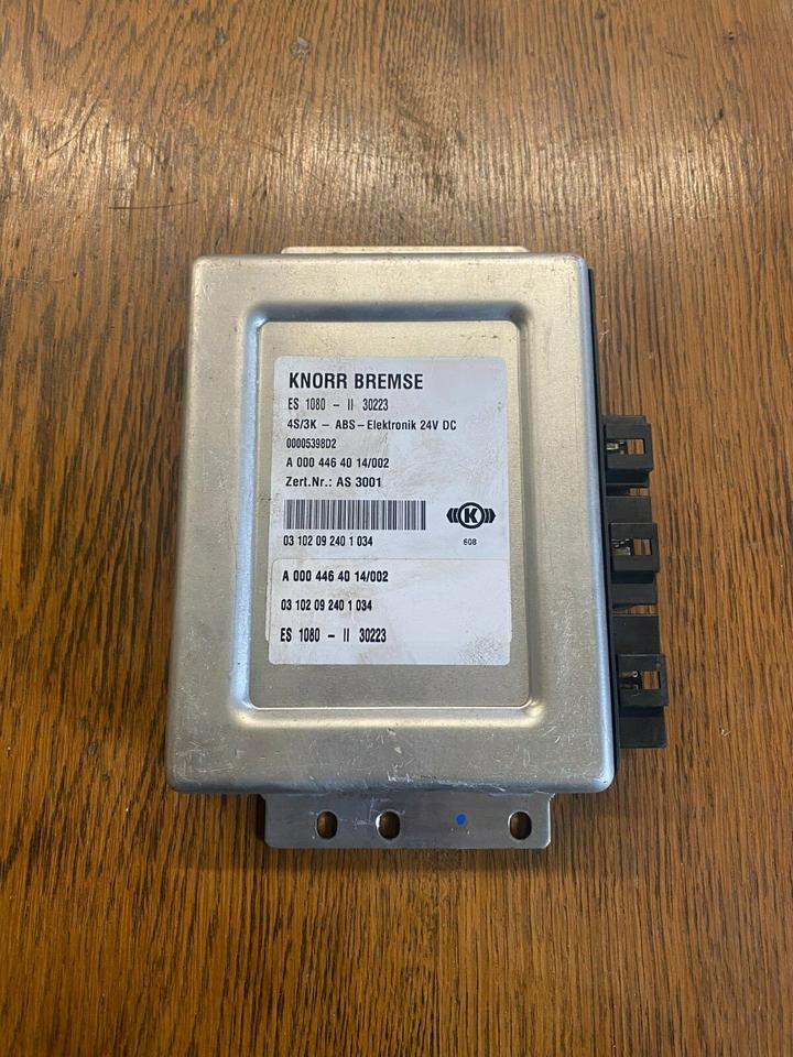 Mercedes Atego Knorr-Bremse ABS Steuergerät A 000 446 40 14 - ECU for Truck: picture 1 Mercedes Atego Knorr-Bremse ABS Steuergerät A 000 446 40 14 - ECU for Truck: picture 1