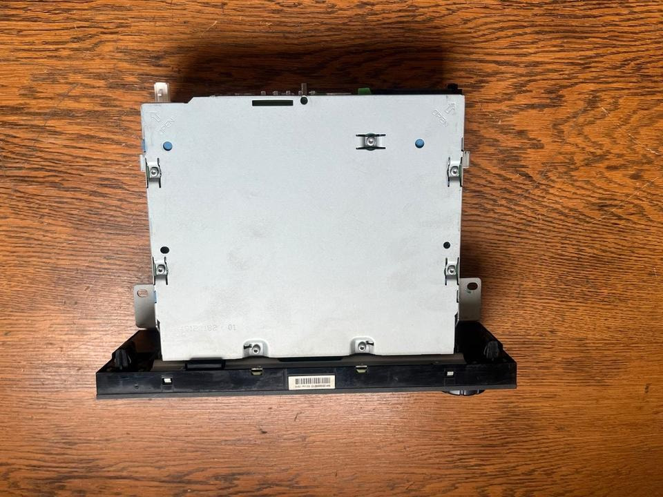 Cab and interior for Truck Mercedes-Benz Actros MP4 TCC Low Radio A0004466562: picture 6