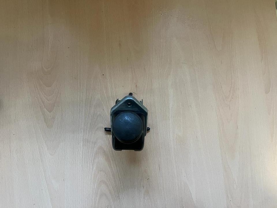 Mercedes Bremsventil Feststellbremse Handbremsventil 0034307981 - Gear stick for Truck: picture 4 Mercedes Bremsventil Feststellbremse Handbremsventil 0034307981 - Gear stick for Truck: picture 4