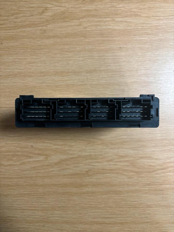 Mercedes VDO Elektronik FR Steuergerät A0014461102 - ECU for Truck: picture 3 Mercedes VDO Elektronik FR Steuergerät A0014461102 - ECU for Truck: picture 3