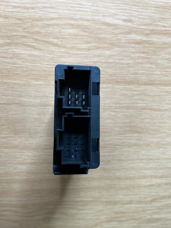 Mercedes VDO Funkfernbedienung Steuergerät A 000 446 00 18 - ECU for Truck: picture 3 Mercedes VDO Funkfernbedienung Steuergerät A 000 446 00 18 - ECU for Truck: picture 3