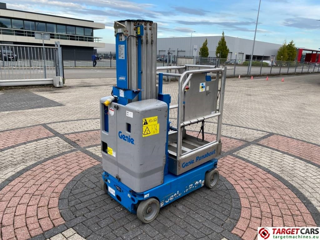 Genie GR-20 RunAbout El Vertical Mast Work Lift 802cm - Vertical mast lift: picture 3 Genie GR-20 RunAbout El Vertical Mast Work Lift 802cm - Vertical mast lift: picture 3