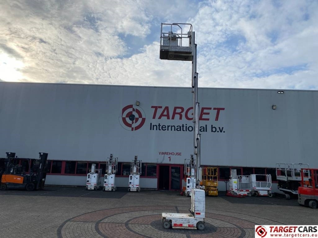 Leasing of Genie GR-20 RunAbout Electric Vertical Mast Lift 802cm  Genie GR-20 RunAbout Electric Vertical Mast Lift 802cm: picture 27