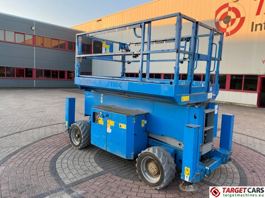 Genie GS-4069 DC Electric GS4069 Scissor WorkLift 1412cm - Scissor lift: picture 4 Genie GS-4069 DC Electric GS4069 Scissor WorkLift 1412cm - Scissor lift: picture 4