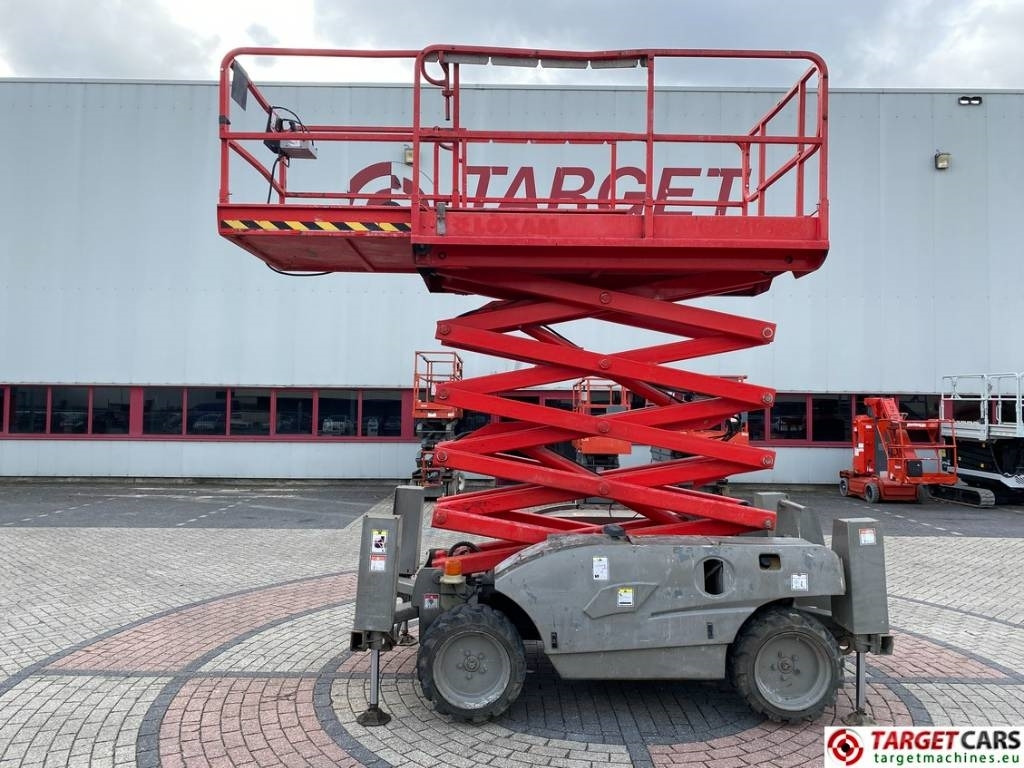 Haulotte Compact 12DX Diesel 4x4 Scissor Work Lift 1206cm - Scissor lift: picture 5 Haulotte Compact 12DX Diesel 4x4 Scissor Work Lift 1206cm - Scissor lift: picture 5