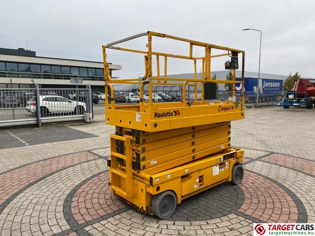 Haulotte Compact 14 Electric Scissor Work Lift 1385cm - Scissor lift: picture 3 Haulotte Compact 14 Electric Scissor Work Lift 1385cm - Scissor lift: picture 3