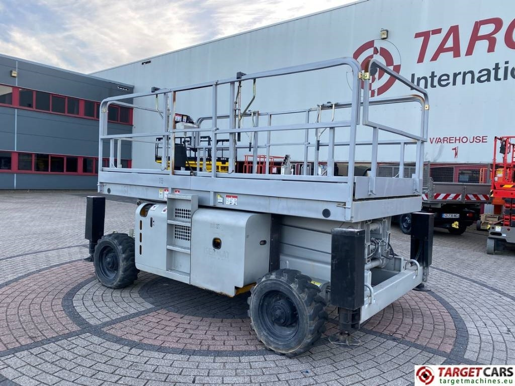 Haulotte H12SX Diesel 4x4 Scissor H12SDX Work Lift 1200cm - Scissor lift: picture 4 Haulotte H12SX Diesel 4x4 Scissor H12SDX Work Lift 1200cm - Scissor lift: picture 4