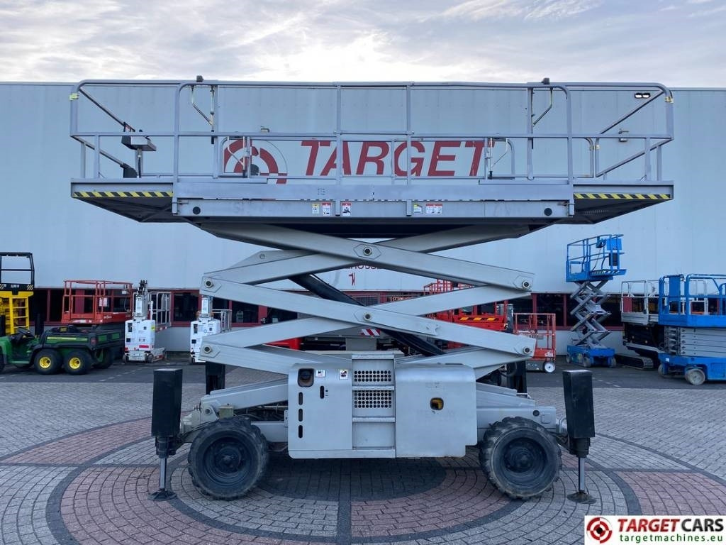 Haulotte H12SX Diesel 4x4 Scissor H12SDX Work Lift 1200cm - Scissor lift: picture 5 Haulotte H12SX Diesel 4x4 Scissor H12SDX Work Lift 1200cm - Scissor lift: picture 5