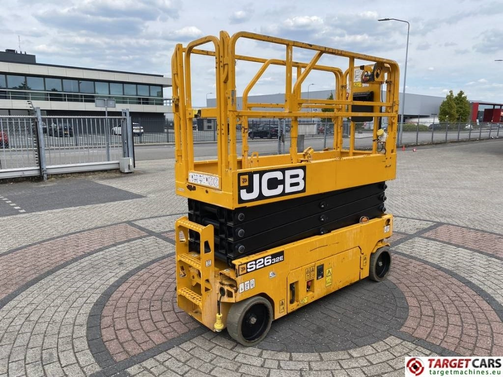 JCB S2632E Electric Scissor Work Lift 1010cm - Scissor lift: picture 3 JCB S2632E Electric Scissor Work Lift 1010cm - Scissor lift: picture 3