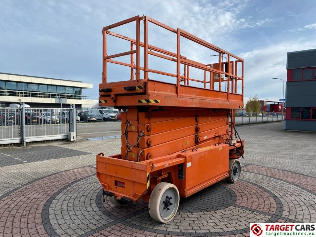 JLG 153-12 Liftlux Electric Scissor Work Lift 1730cm - Scissor lift: picture 3 JLG 153-12 Liftlux Electric Scissor Work Lift 1730cm - Scissor lift: picture 3