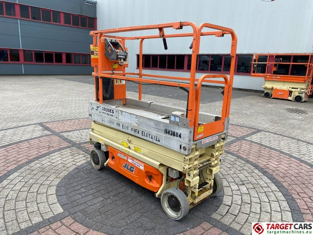 JLG 1930ES Electric Scissor Work Lift 772cm - Scissor lift: picture 4 JLG 1930ES Electric Scissor Work Lift 772cm - Scissor lift: picture 4