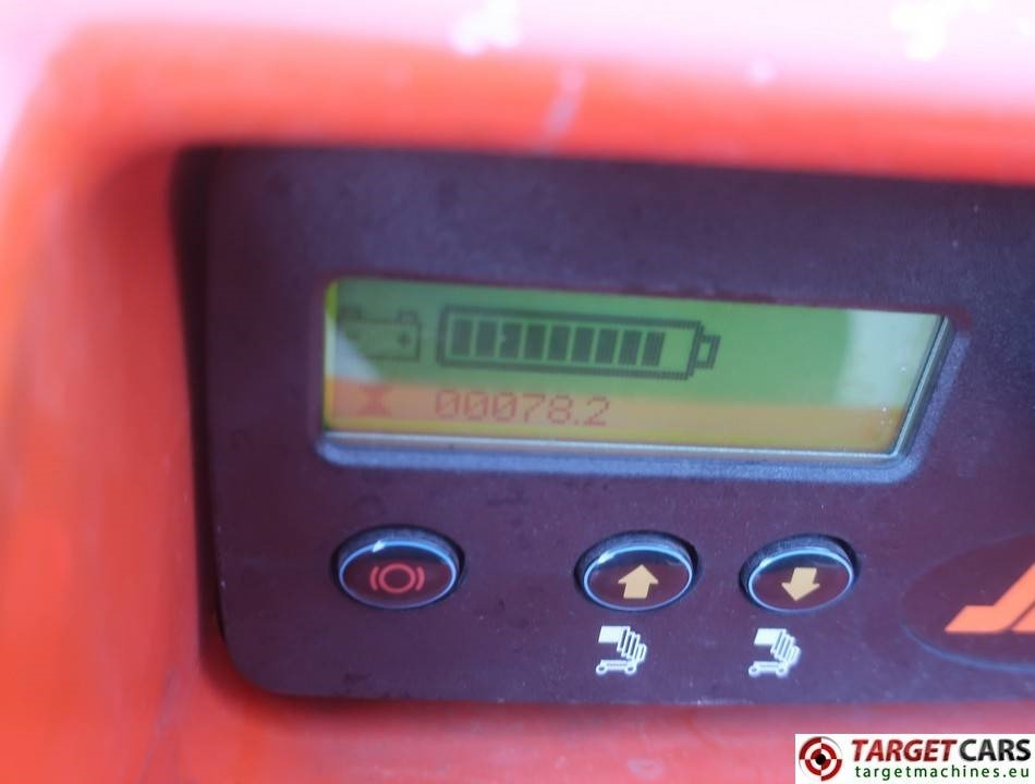 Vertical mast lift JLG 20MVL Electric Vertical Mast Work Lift 794cm: picture 12