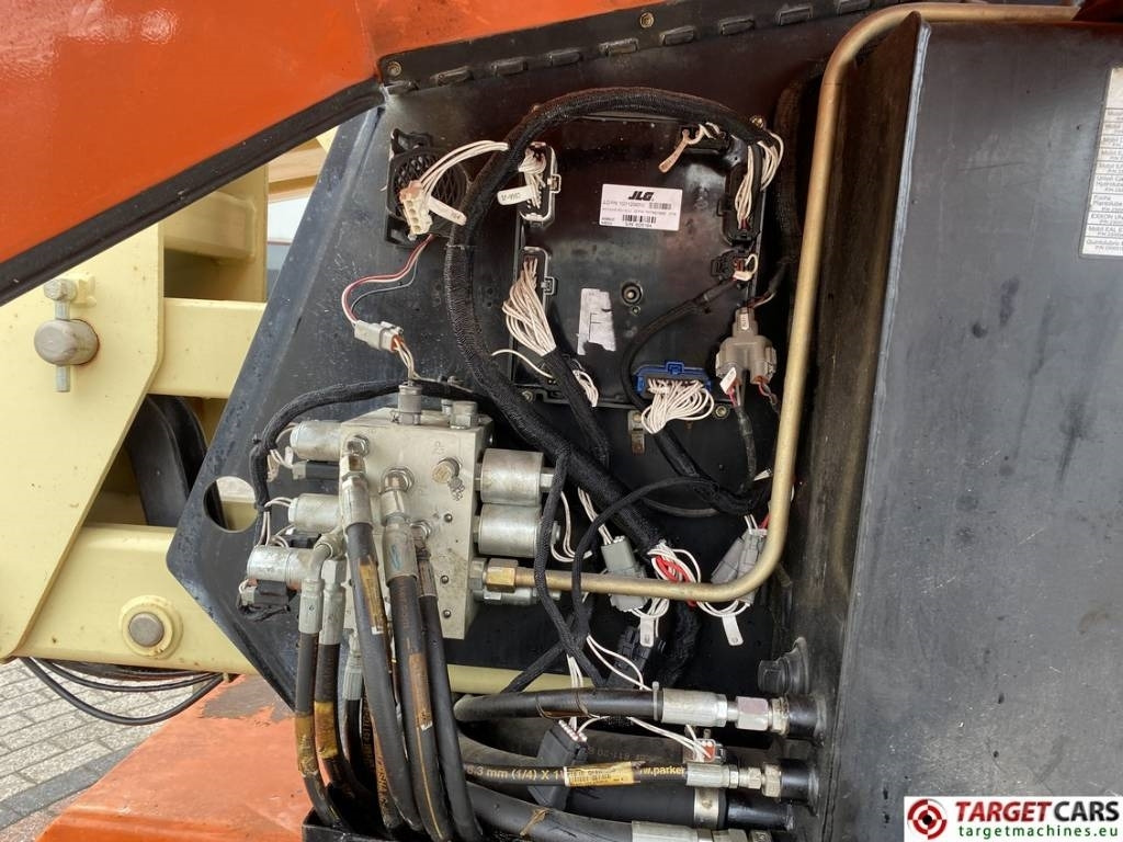 Leasing of JLG 340AJ Articulated 4x4 Diesel Boom Work Lift 1233cm  JLG 340AJ Articulated 4x4 Diesel Boom Work Lift 1233cm: picture 14 Leasing of JLG 340AJ Articulated 4x4 Diesel Boom Work Lift 1233cm  JLG 340AJ Articulated 4x4 Diesel Boom Work Lift 1233cm: picture 14
