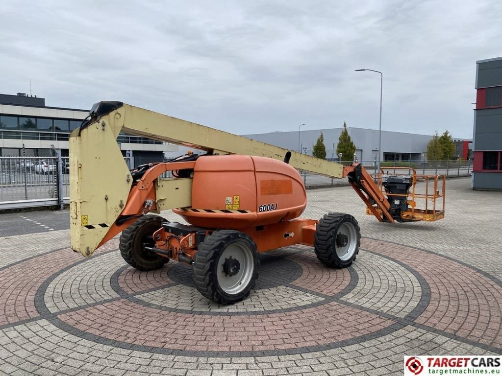 JLG 600AJ Articulated 4x4 Diesel Boom Work Lift 2047cm - Articulated boom: picture 3 JLG 600AJ Articulated 4x4 Diesel Boom Work Lift 2047cm - Articulated boom: picture 3