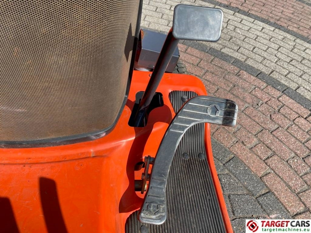 Garden mower Kubota G23/LD Mower 4WD G23 Diesel 122cm: picture 35