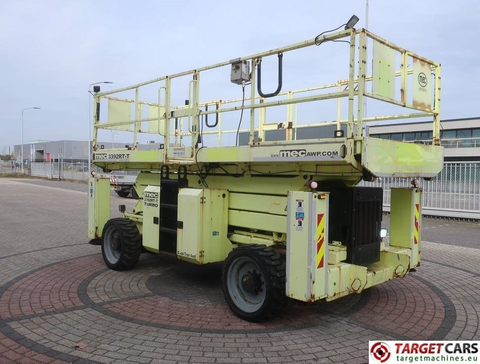 MEC 3392RT-T Diesel 4x4 Scissor Work Lift 1200cm - Scissor lift: picture 2 MEC 3392RT-T Diesel 4x4 Scissor Work Lift 1200cm - Scissor lift: picture 2