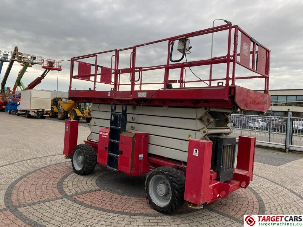 MEC 6092RT Diesel 4x4 Scissor Work Lift 2020cm - Scissor lift: picture 2 MEC 6092RT Diesel 4x4 Scissor Work Lift 2020cm - Scissor lift: picture 2