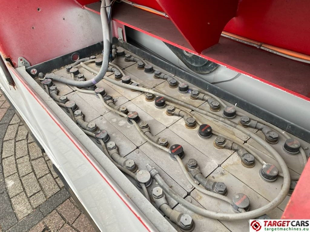 Scissor lift PB Lifttechnik S270-24E Electric 4x4 Scissor Work Lift 2725cm: picture 18 Scissor lift PB Lifttechnik S270-24E Electric 4x4 Scissor Work Lift 2725cm: picture 18