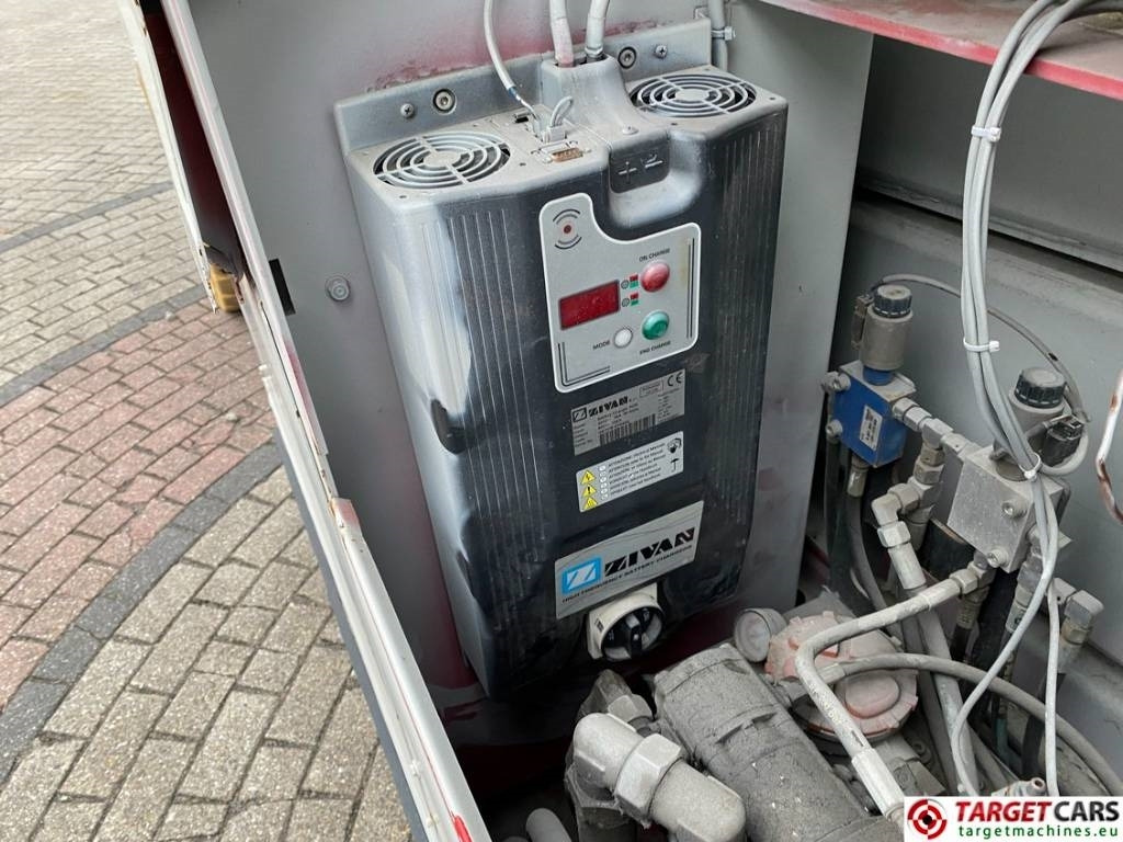 Scissor lift PB Lifttechnik S270-24E Electric 4x4 Scissor Work Lift 2725cm: picture 15 Scissor lift PB Lifttechnik S270-24E Electric 4x4 Scissor Work Lift 2725cm: picture 15