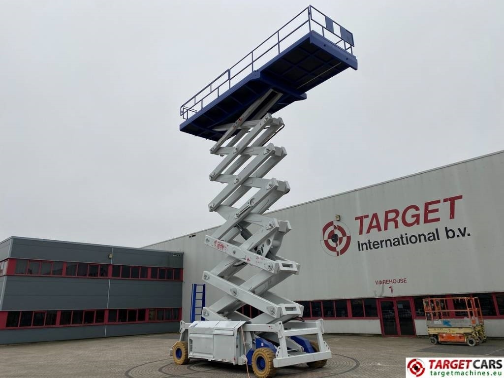 Scissor lift PB Lifttechnik S270-24E Electric 4x4 Scissor Work Lift 2725cm: picture 44 Scissor lift PB Lifttechnik S270-24E Electric 4x4 Scissor Work Lift 2725cm: picture 44