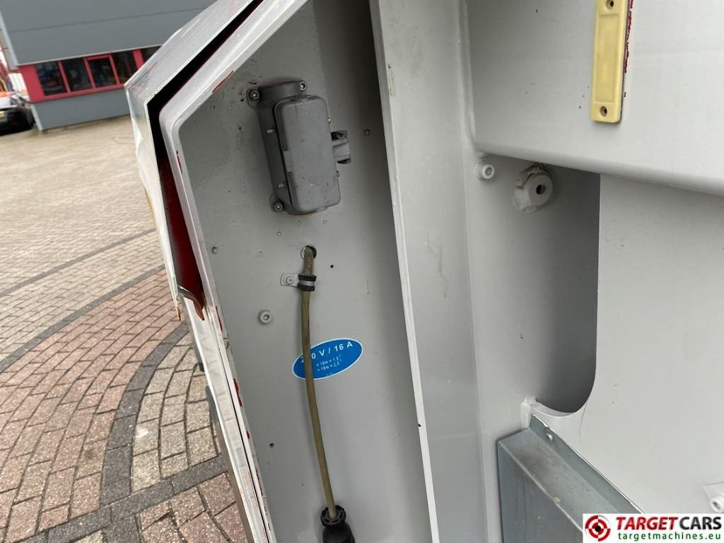 Scissor lift PB Lifttechnik S270-24E Electric 4x4 Scissor Work Lift 2725cm: picture 19 Scissor lift PB Lifttechnik S270-24E Electric 4x4 Scissor Work Lift 2725cm: picture 19