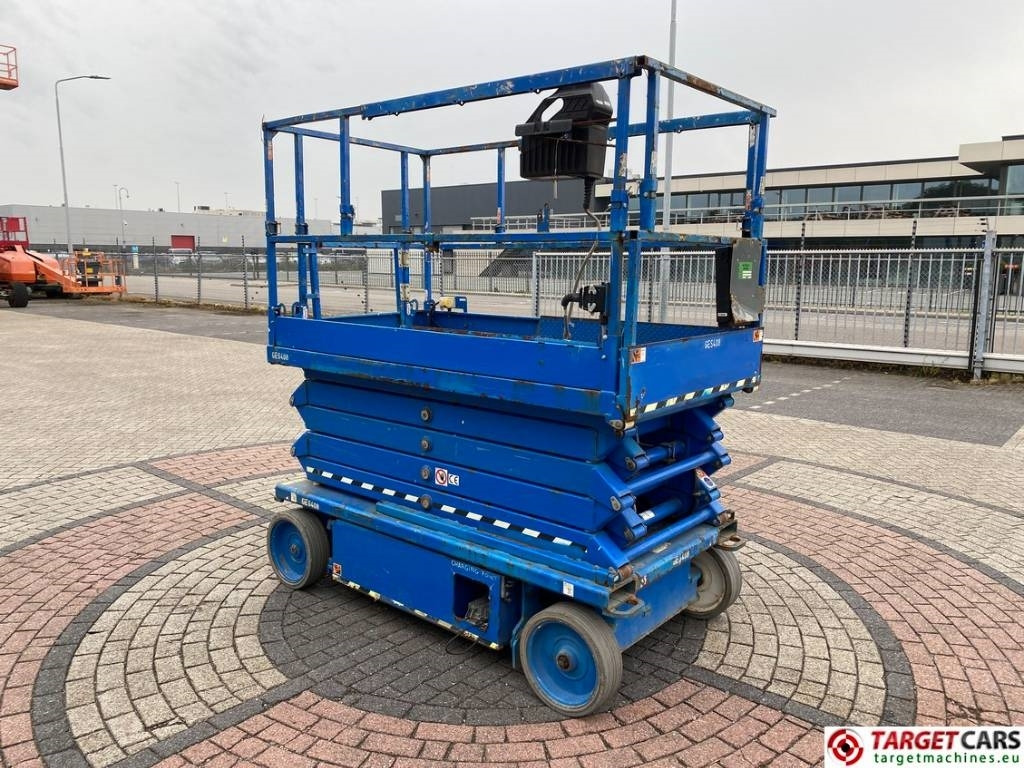 SkyJack SJ4732 Electric 4732 Scissor Work Lift 1165cm - Scissor lift: picture 2 SkyJack SJ4732 Electric 4732 Scissor Work Lift 1165cm - Scissor lift: picture 2