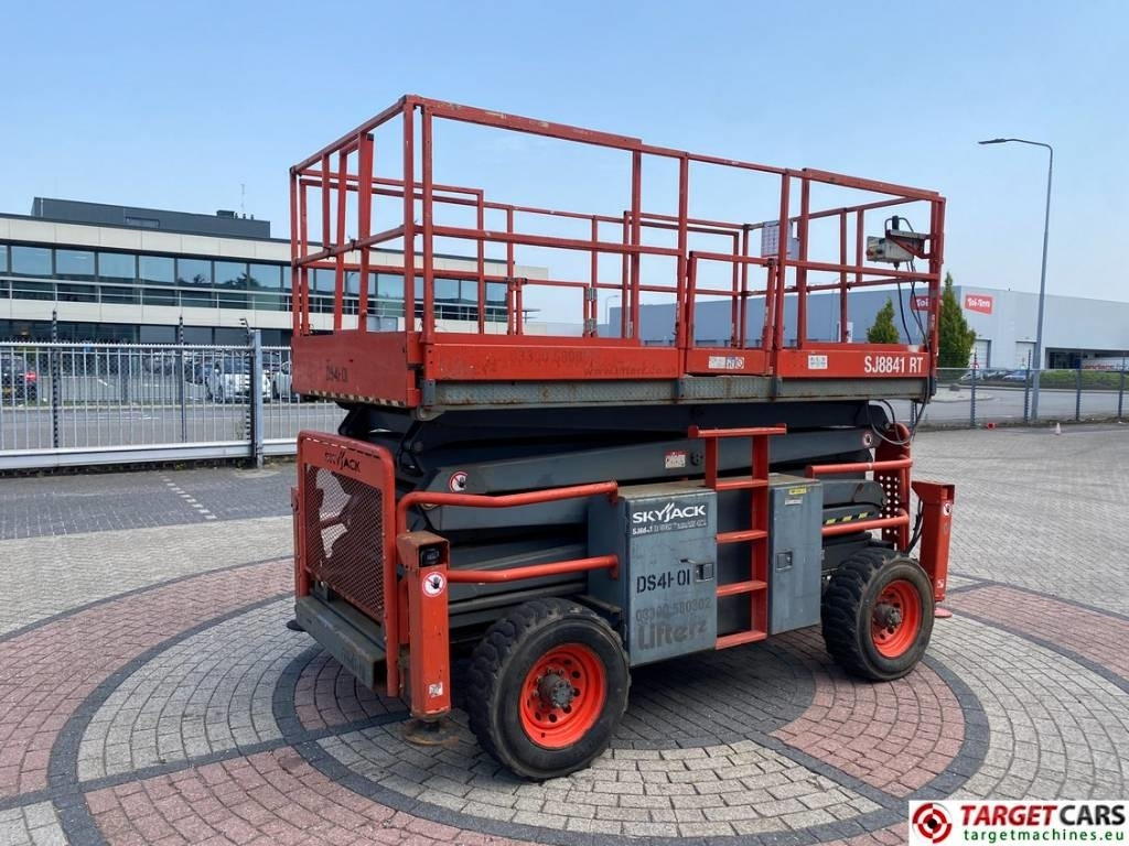 SkyJack SJ8841 RT Diesel 4x4 Scissor Work Lift 1430cm - Scissor lift: picture 3 SkyJack SJ8841 RT Diesel 4x4 Scissor Work Lift 1430cm - Scissor lift: picture 3
