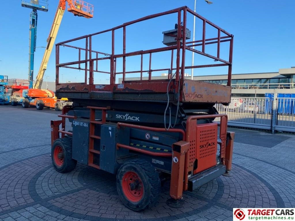 SkyJack SJ8841 RT Diesel 4x4 Scissor Work Lift 1430cm - Scissor lift: picture 2 SkyJack SJ8841 RT Diesel 4x4 Scissor Work Lift 1430cm - Scissor lift: picture 2