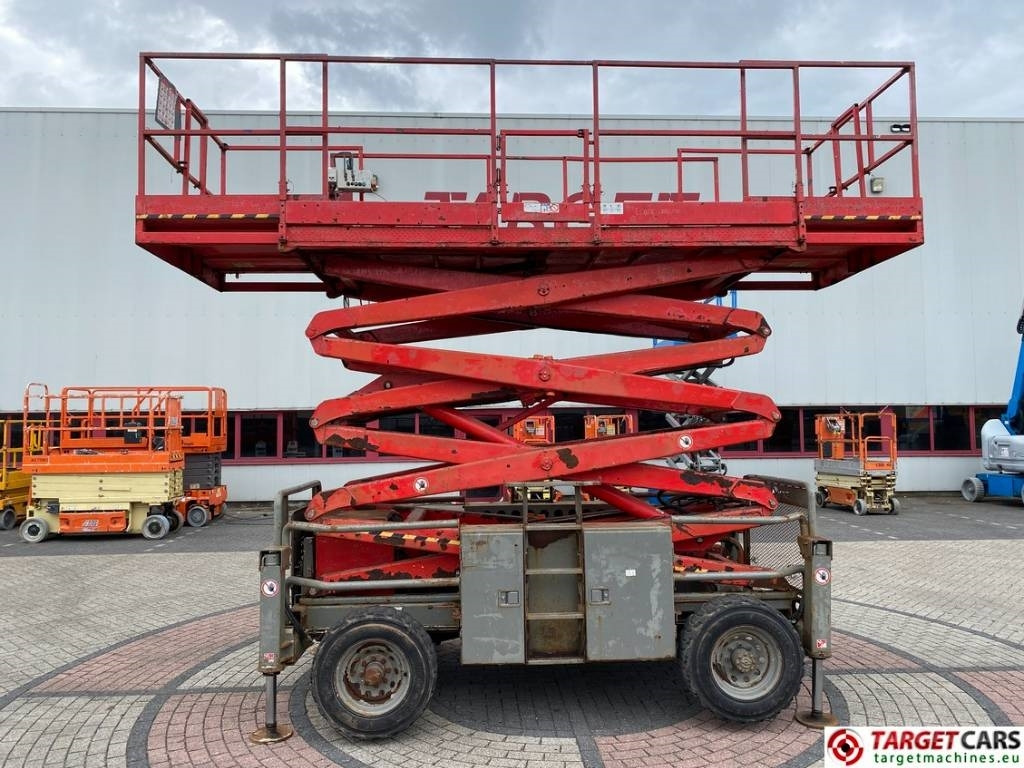 SkyJack SJ8841RT Diesel 4x4 Scissor Work Lift 1430cm - Scissor lift: picture 5 SkyJack SJ8841RT Diesel 4x4 Scissor Work Lift 1430cm - Scissor lift: picture 5