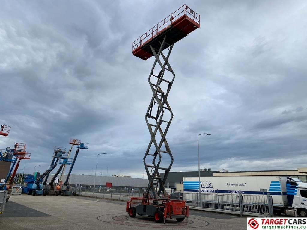 Scissor lift SkyJack SJ9250 RT Diesel 4x4 Scissor 9250 Work Lift 1720cm: picture 7