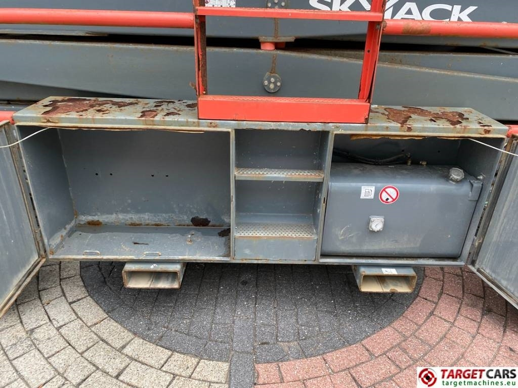 Scissor lift SkyJack SJ9250 RT Diesel 4x4 Scissor 9250 Work Lift 1720cm: picture 13