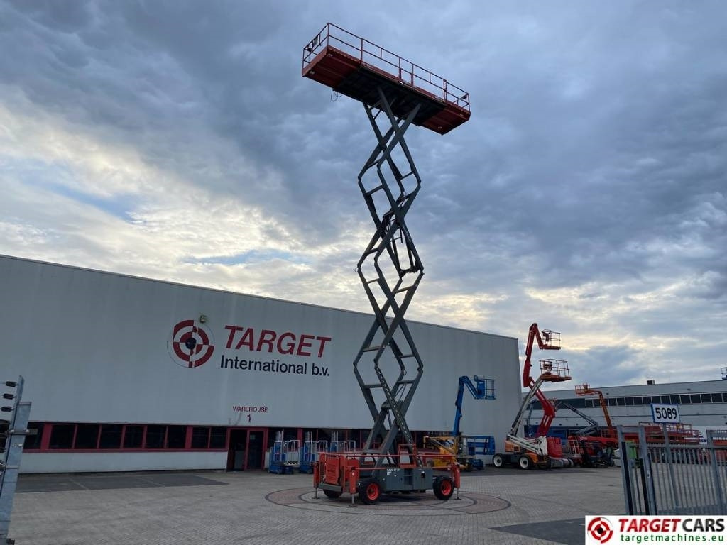 Scissor lift SkyJack SJ9250 RT Diesel 4x4 Scissor 9250 Work Lift 1720cm: picture 6