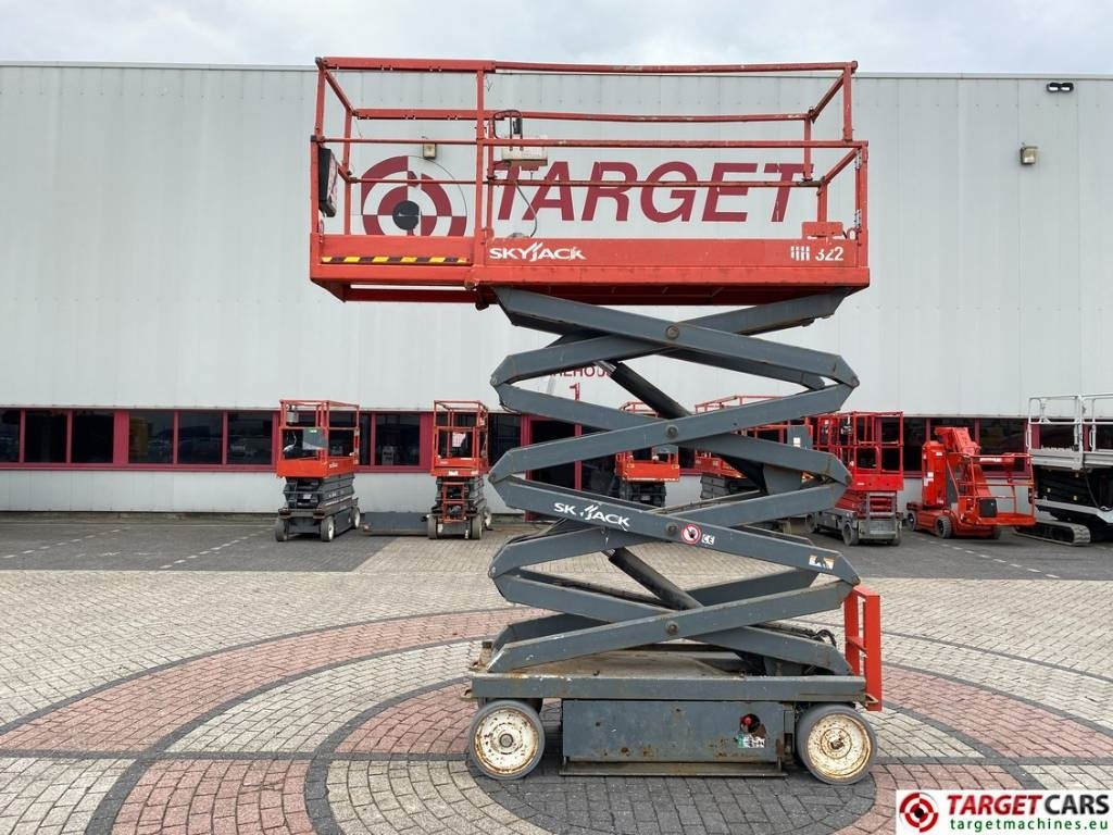 SkyJack SJIII-3226 Electric 3226 Scissor Work Lift 990cm  - Scissor lift: picture 5 SkyJack SJIII-3226 Electric 3226 Scissor Work Lift 990cm  - Scissor lift: picture 5