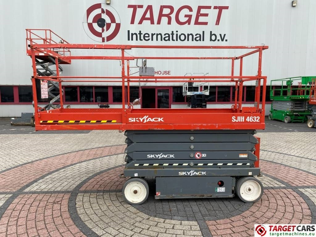 SkyJack SJIII-4632 Electric 4632 Scissor Work lift 1170cm  - Scissor lift: picture 5 SkyJack SJIII-4632 Electric 4632 Scissor Work lift 1170cm  - Scissor lift: picture 5