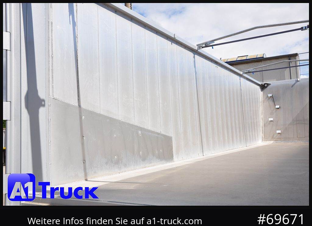 REISCH RHKS, Alu-Kippmulde 52m³, Kombitüren, Alufelgen, Liftachse, - Tipper semi-trailer: picture 2 REISCH RHKS, Alu-Kippmulde 52m³, Kombitüren, Alufelgen, Liftachse, - Tipper semi-trailer: picture 2