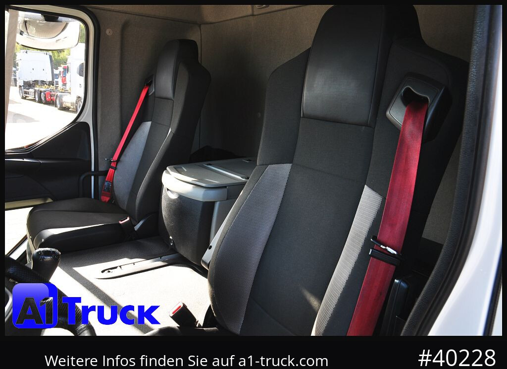 RENAULT D 280, 4x2, Ladebordwand, LBW, TÜV 06/2026 - Curtainsider truck: picture 3 RENAULT D 280, 4x2, Ladebordwand, LBW, TÜV 06/2026 - Curtainsider truck: picture 3