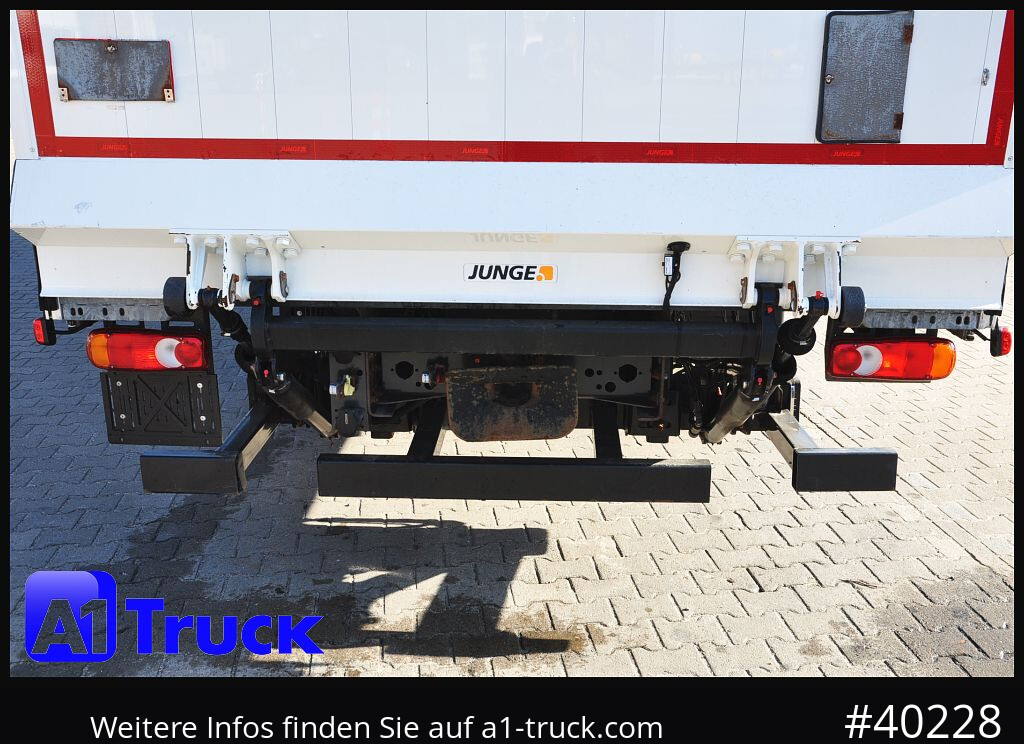 RENAULT D 280, 4x2, Ladebordwand, LBW, TÜV 06/2026 - Curtainsider truck: picture 2 RENAULT D 280, 4x2, Ladebordwand, LBW, TÜV 06/2026 - Curtainsider truck: picture 2