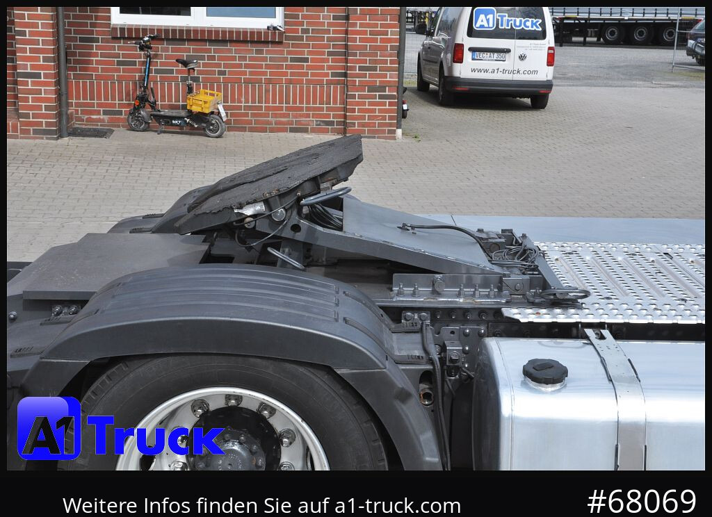 VOLVO FH 460, Überführer, Terberg, Kamag 2x AHK, verstellbare Sattelplatte, - Container transporter/ Swap body truck: picture 3 VOLVO FH 460, Überführer, Terberg, Kamag 2x AHK, verstellbare Sattelplatte, - Container transporter/ Swap body truck: picture 3