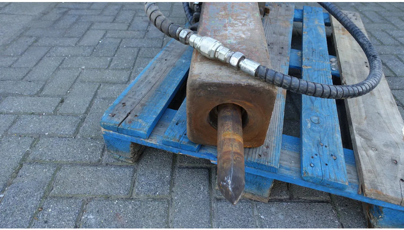 Atlas-Copco CP150 - Attachment for Construction machinery: picture 4 Atlas-Copco CP150 - Attachment for Construction machinery: picture 4